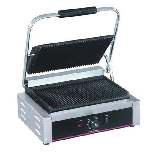 Single sandwich Grill Machine